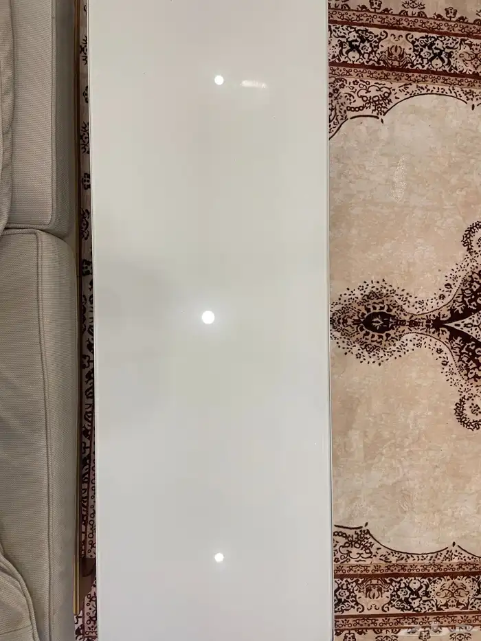 طاولة شاشة 1