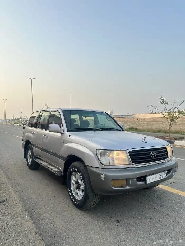 للبيع لاندكروزر جي اكس ار 1