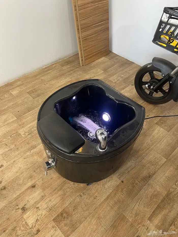 للبيع حوض بدكير ومنكير جديد واستعمال قليل جدا 0