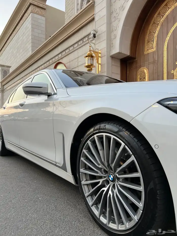 للبيع بي ام دبليو 2021 - 730 li بحالة الجديده 27