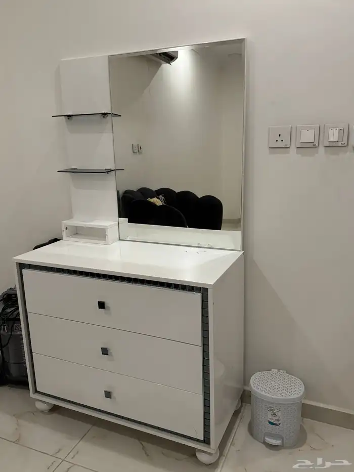 اثاث غرفة نوم 1