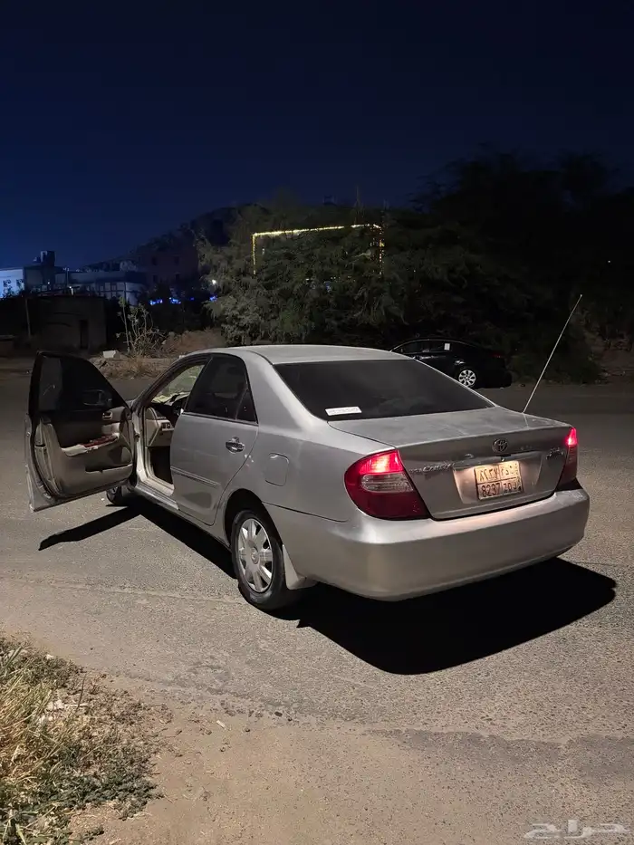 كامري 2004 للبيع أو البدل 6