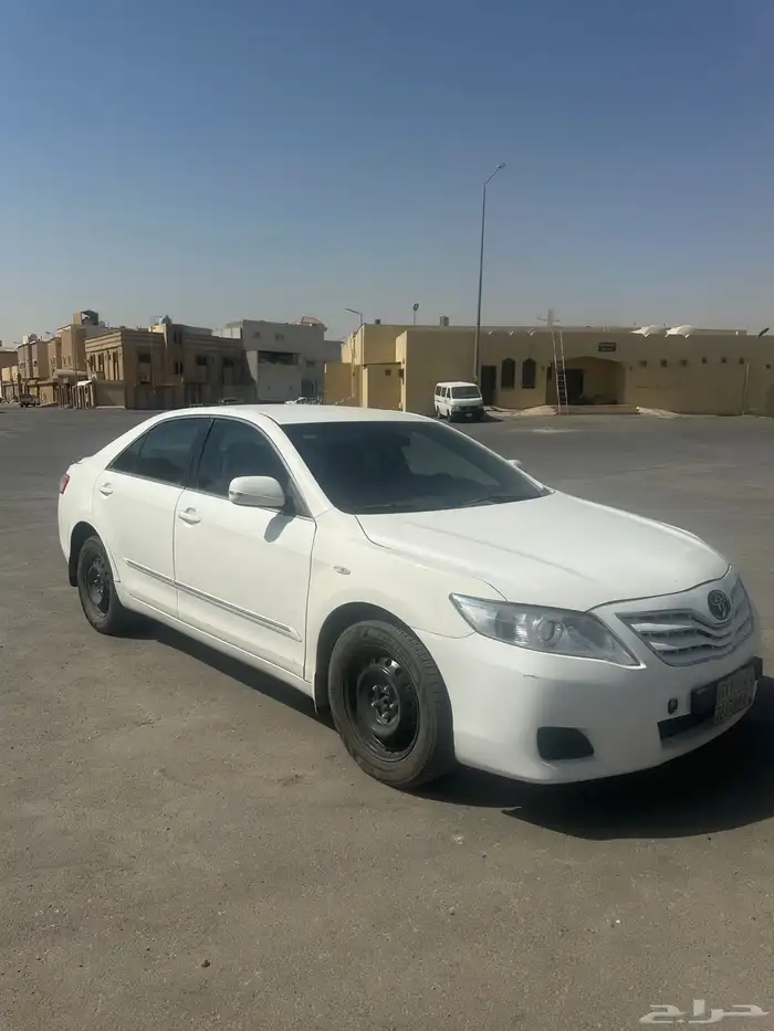 كامري 2010 للبيع او للبدل اكسنت او صني 2