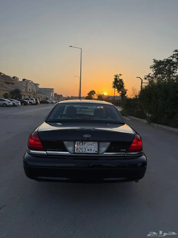 فورد فكتوريا 2011 نظيف جدا 19