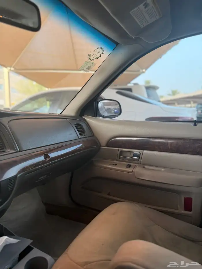 فورد ماركيز 2009 LS . 17