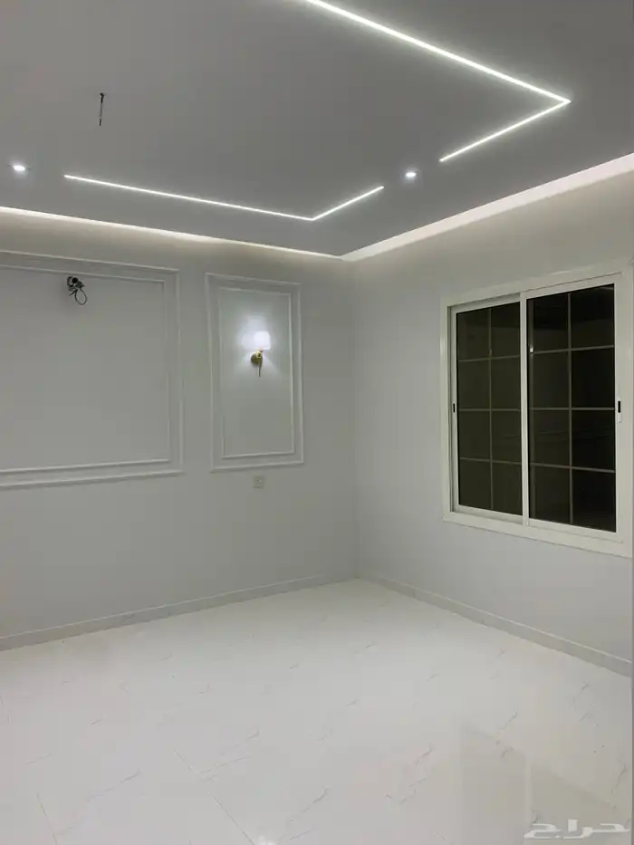 فيلا روف حي الصفا قريبه للحديقه 8