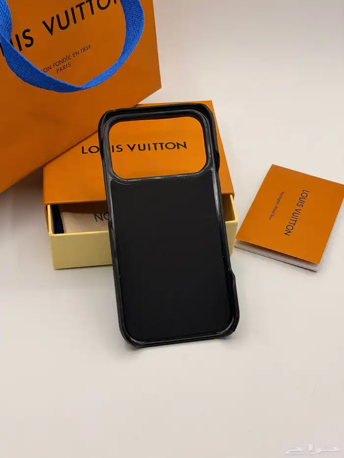 بيوت جوال أيفون 17 ماركات عالمية 6