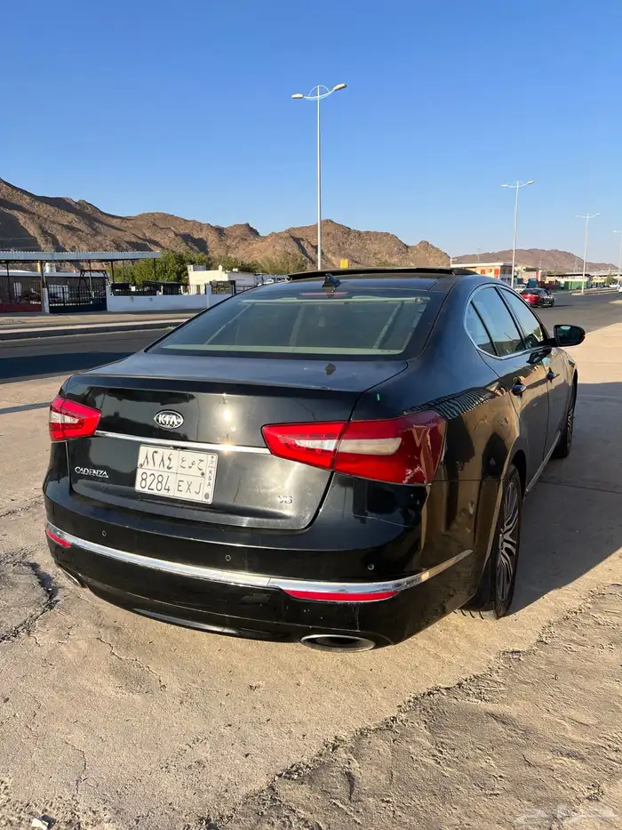 كيا كدينزا 8