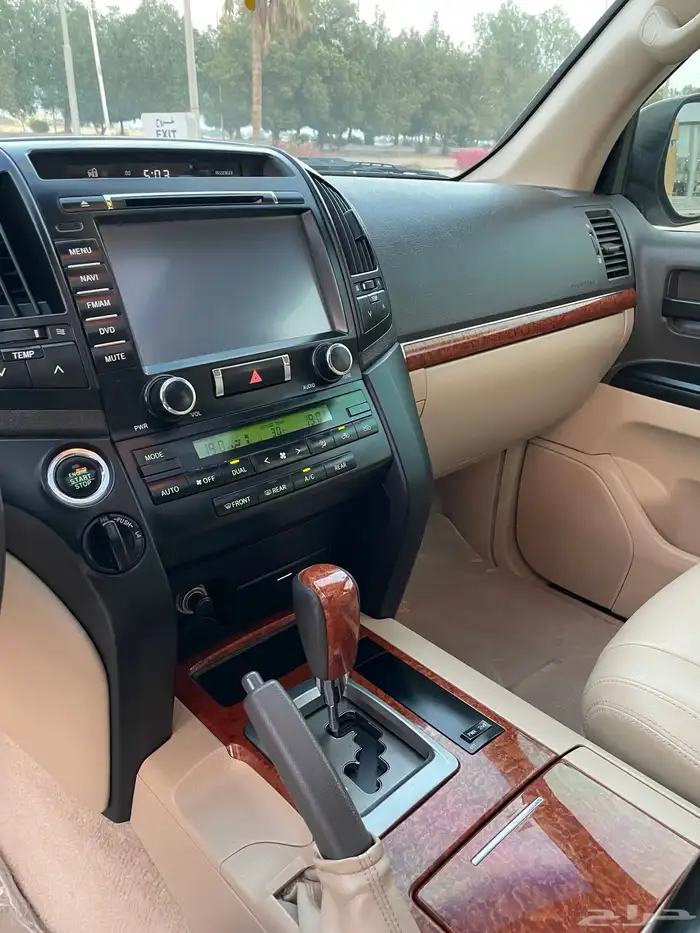 لاندكروزر 2014 GXR 36