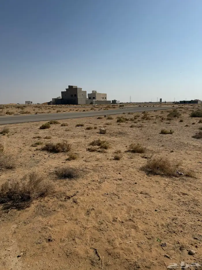 ارض شارعين بمخطط حطين جنوب الشقة ببريدة 3