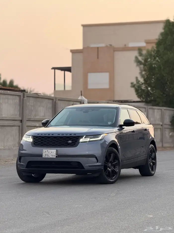 لاند روفر فيلار 2023 0