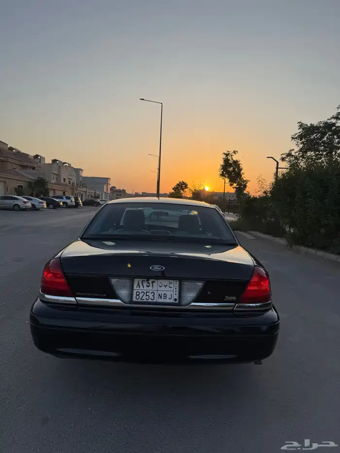 فورد فكتوريا 2011 نظيف جدا 21