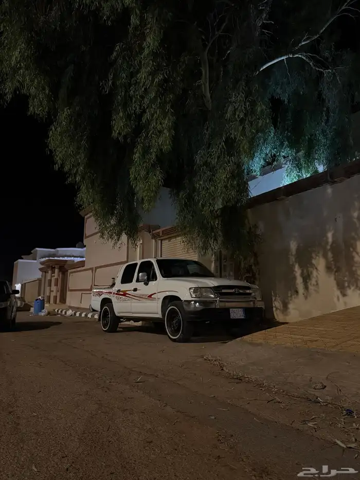 للبيع هيلوكس ديزل بدي رش تجميلي على نضفه فير شرط مكينه شرط 8