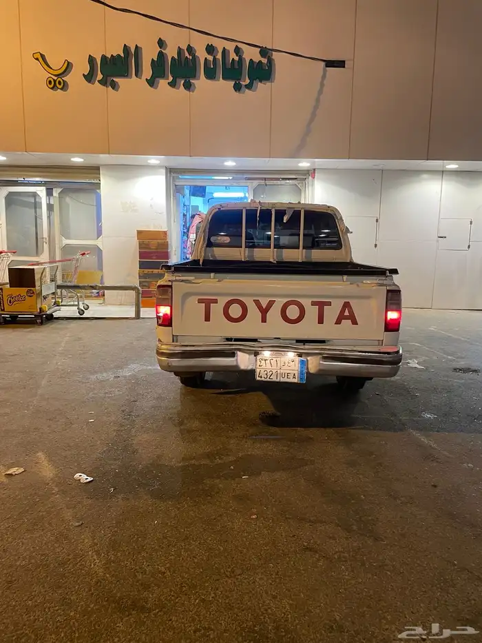 السلام عليكم ورحمة الله وبركاته اعرض لكم هايلكس 2001 1