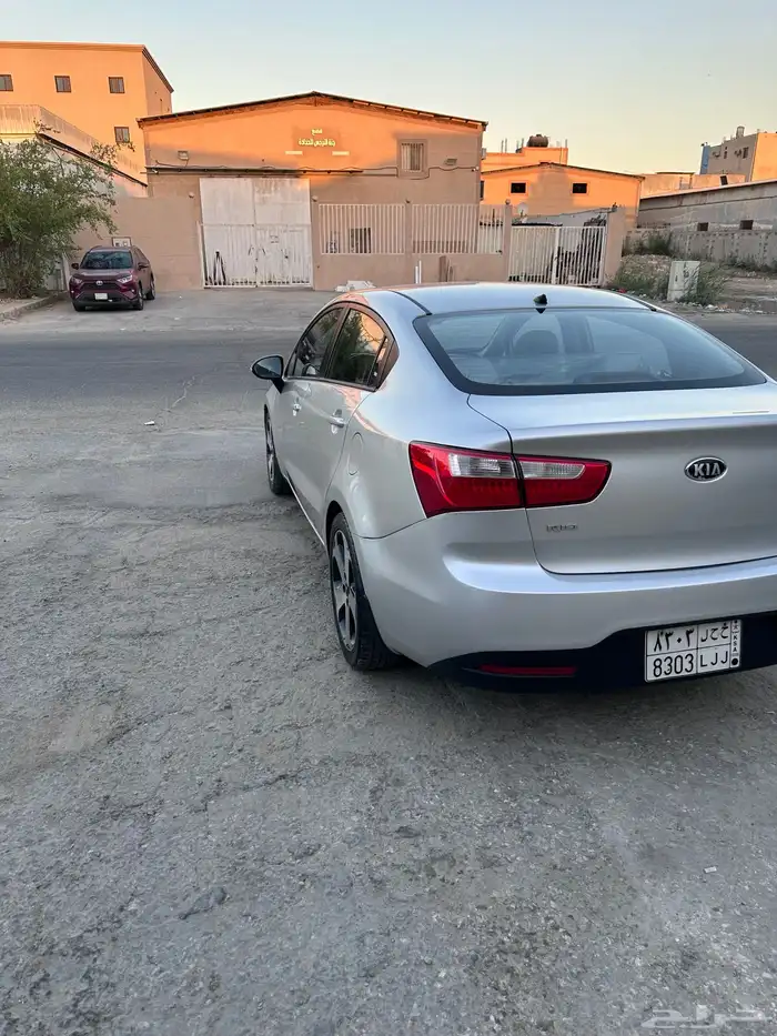 للبيع كيا ريو مديل2014 فل كامل 6