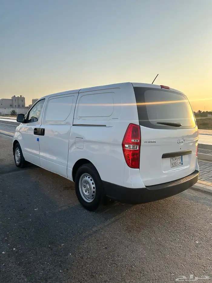 هونداي H1 بضاعه ممشى قليل 3