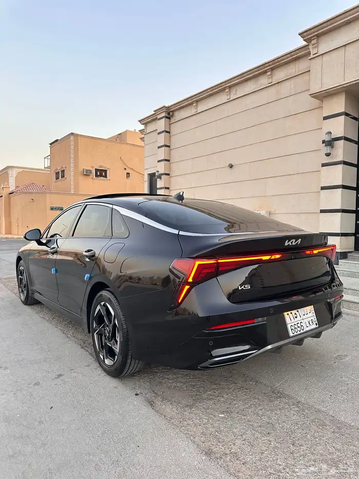 كيا K5 فل كامل 2024 بحالة الوكالة 11