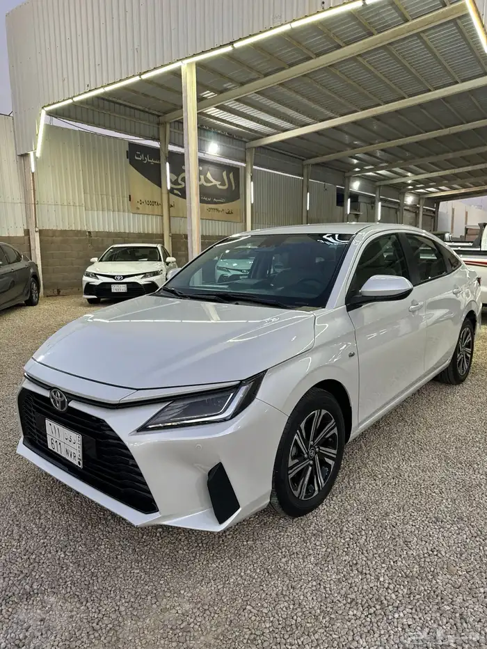تويوتا يارس 2024 سعودي Y بلس ابيض عداد 60 الف 1