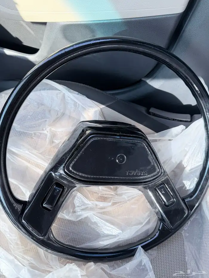 طارة هايلكس قديم مديل 81 - 88 0