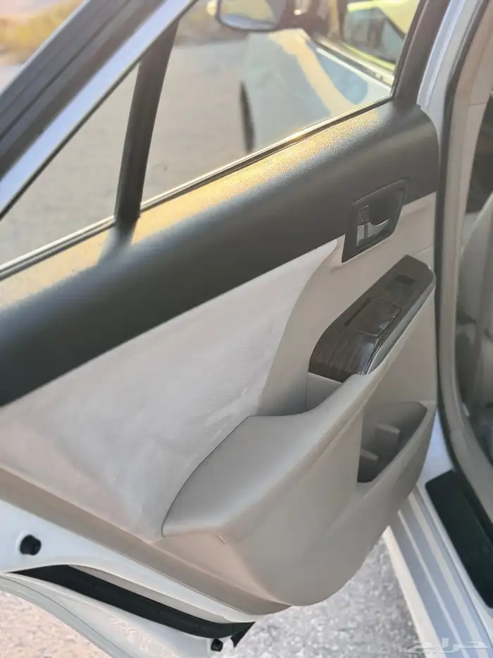 للبيع كامري 2012 24