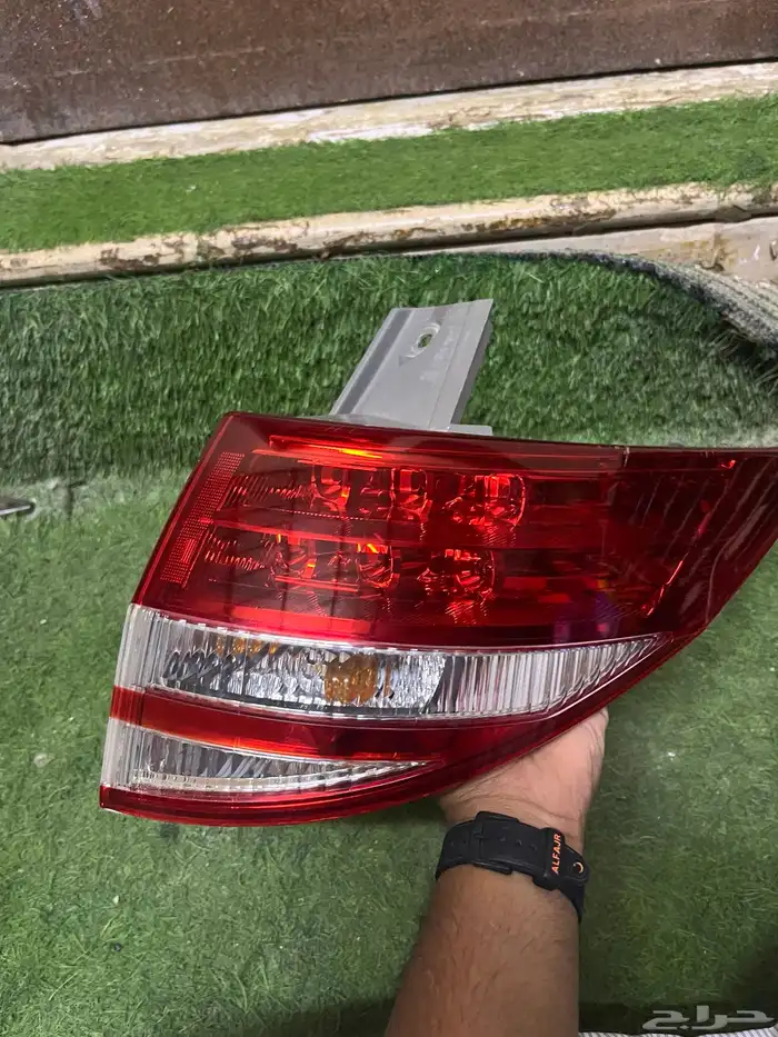 اسطب ركن يمين بريفيا 2006 إلى 2010 اصلي 7