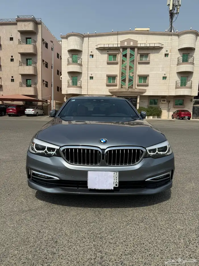 بي ام 530 فل 2017 ماشي 126 الف كيلو قمه في النظافه 11