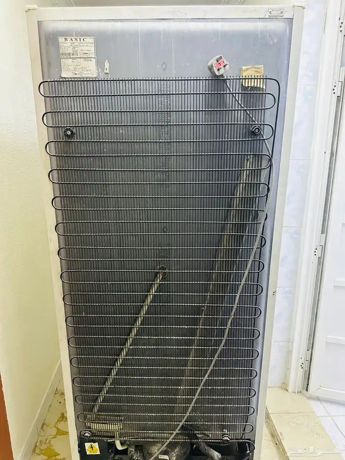 للبيع ثلاجة نظيف خاليه من العيوب 1