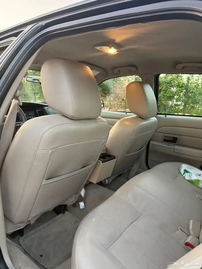 فورد فكتوريا 2011 نظيف جدا 46