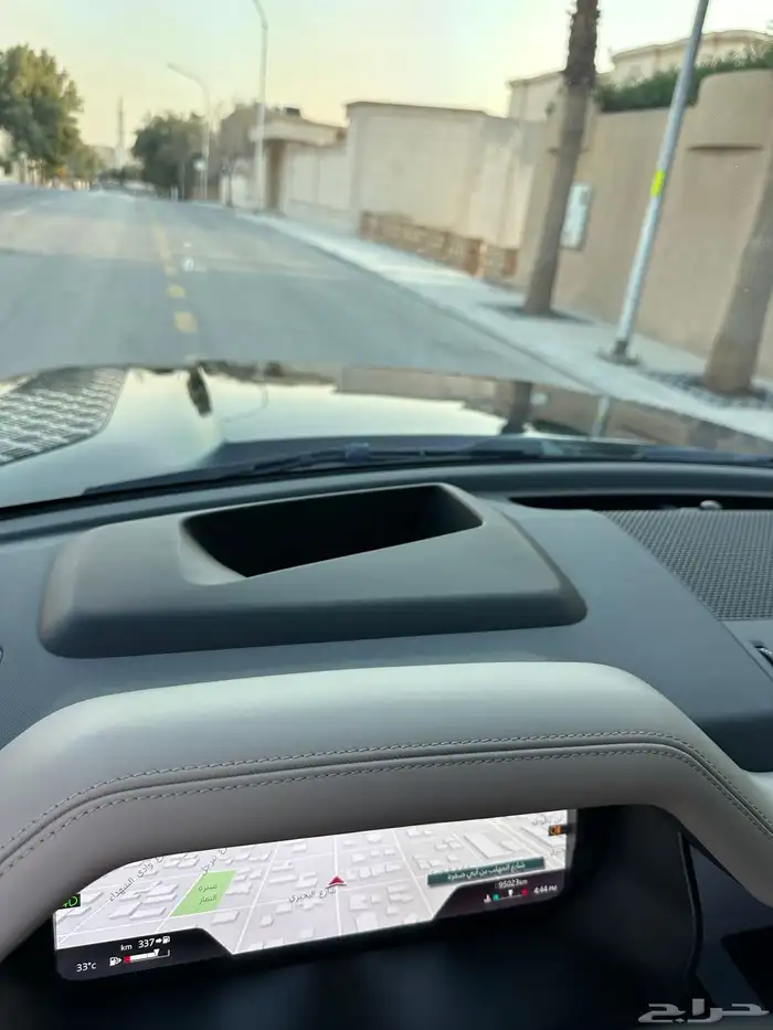 ديفندر 6 سلندر 2022 تحت الضمان HSE ( تم البيع ) 37