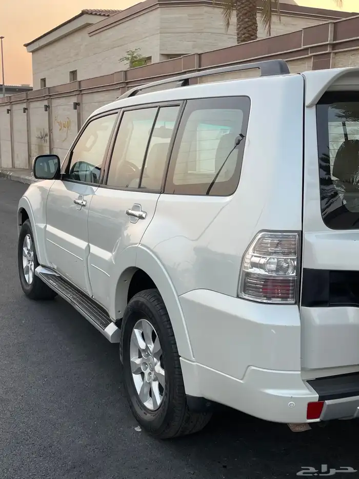 باجيرو 2018 فل كامل قمه بالنظافه 10