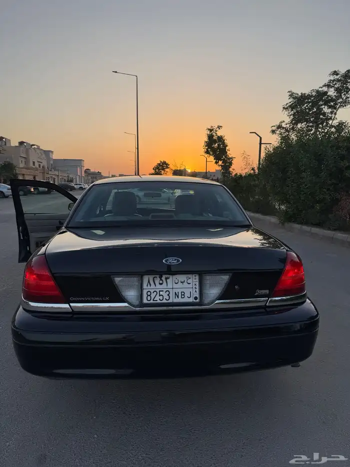 فورد فكتوريا 2011 نظيف جدا 62