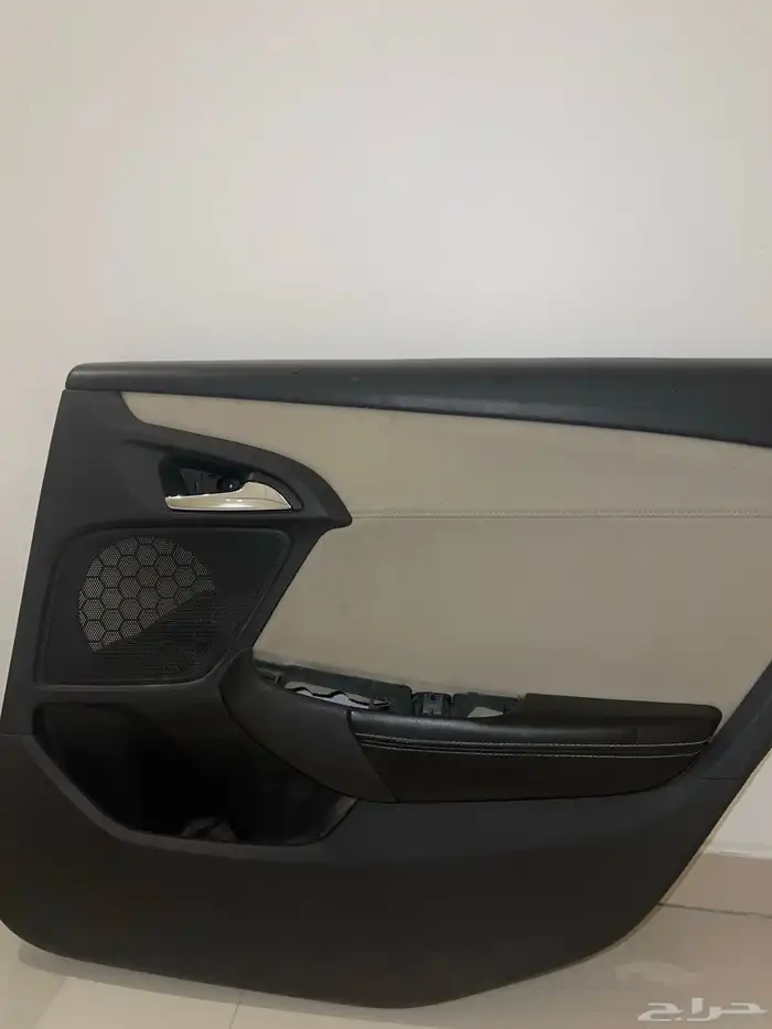 ديكور باب كابرس خلفي يمين 15 0