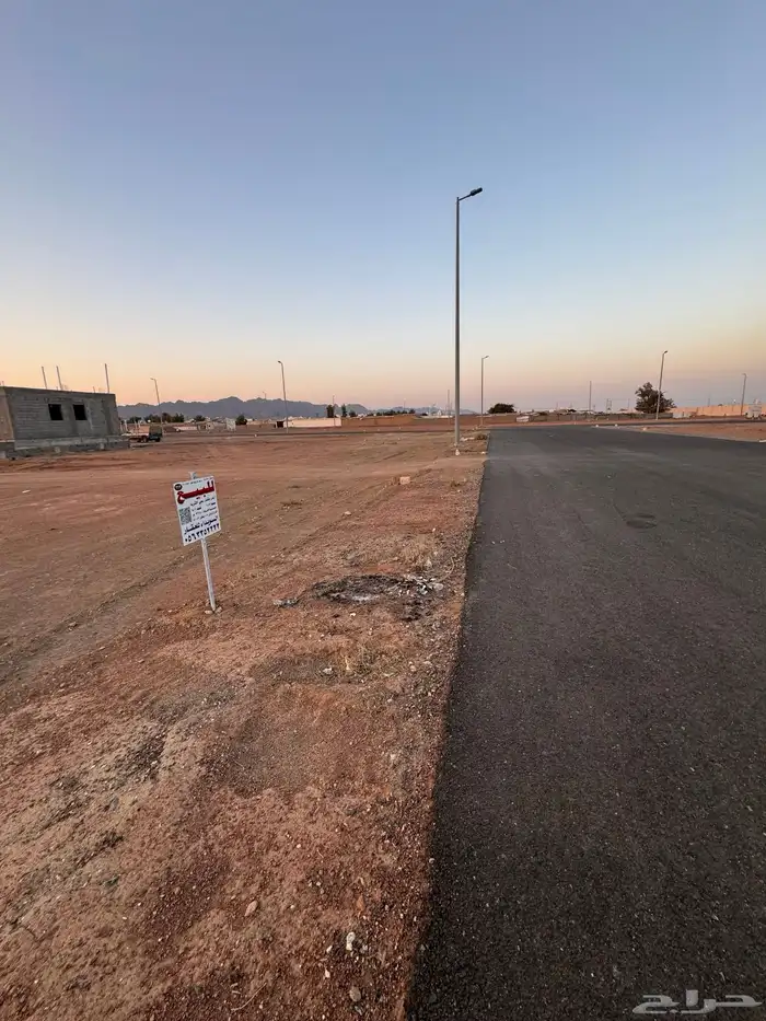 للبيع ارض سكنيه بقفار بحي الثريا 0