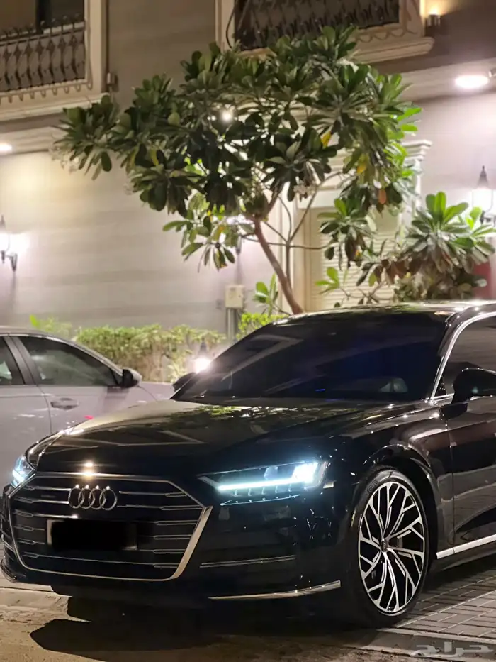 اودي A8L عداد قليل 2020 17