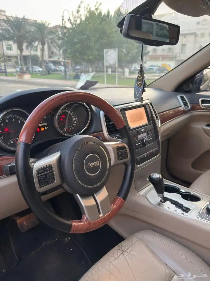 جراند شيروكي 2012 فل كامل 6