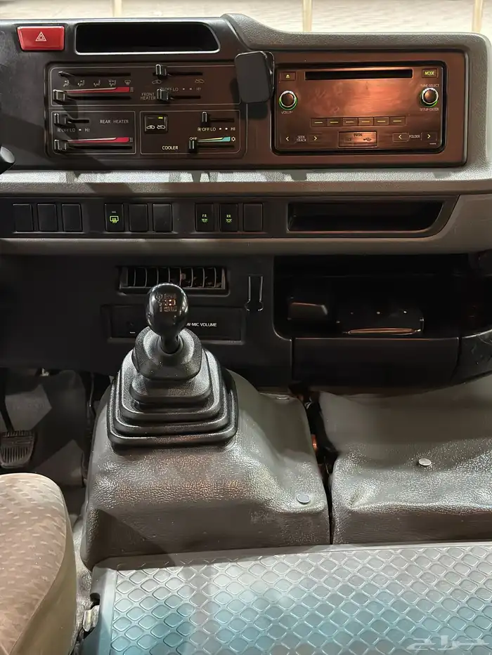 كوستر 2020 ديزل 23 راكب 11