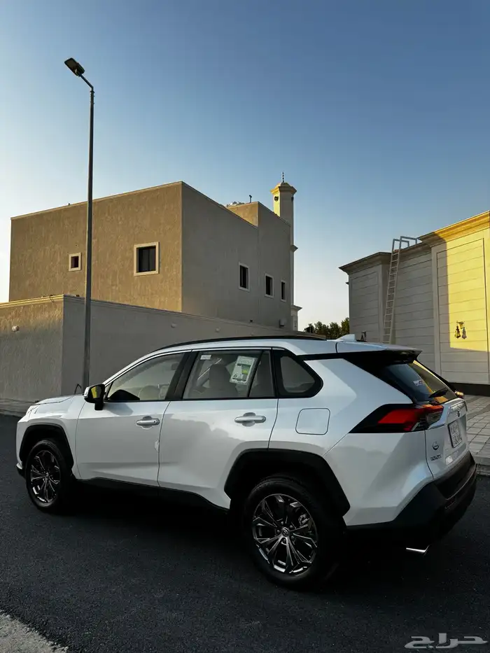 راف فور 2023 فل كامل سعودي 13