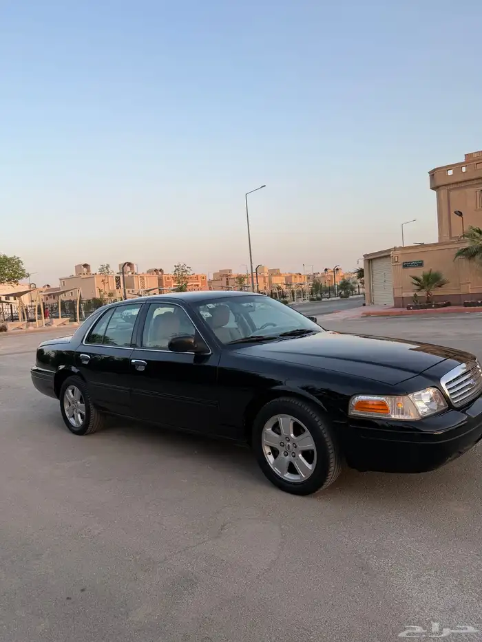 فورد فكتوريا 2011 نظيف جدا 4