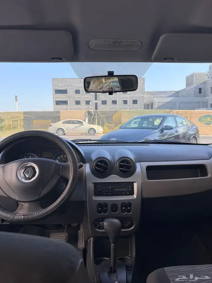 رينو لوغان 2012 7