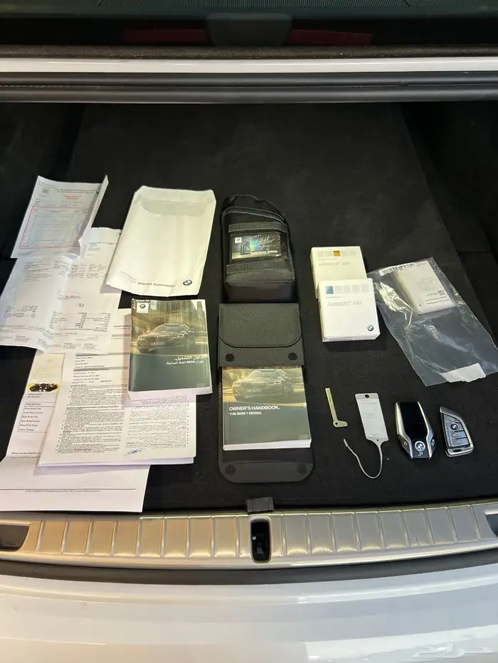 للبيع بي ام دبليو 2021 - 730 li بحالة الجديده 71