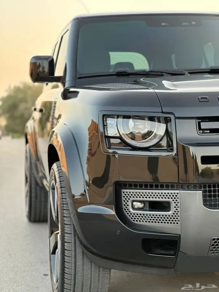 ديفندر 6 سلندر 2022 تحت الضمان HSE ( تم البيع ) 46