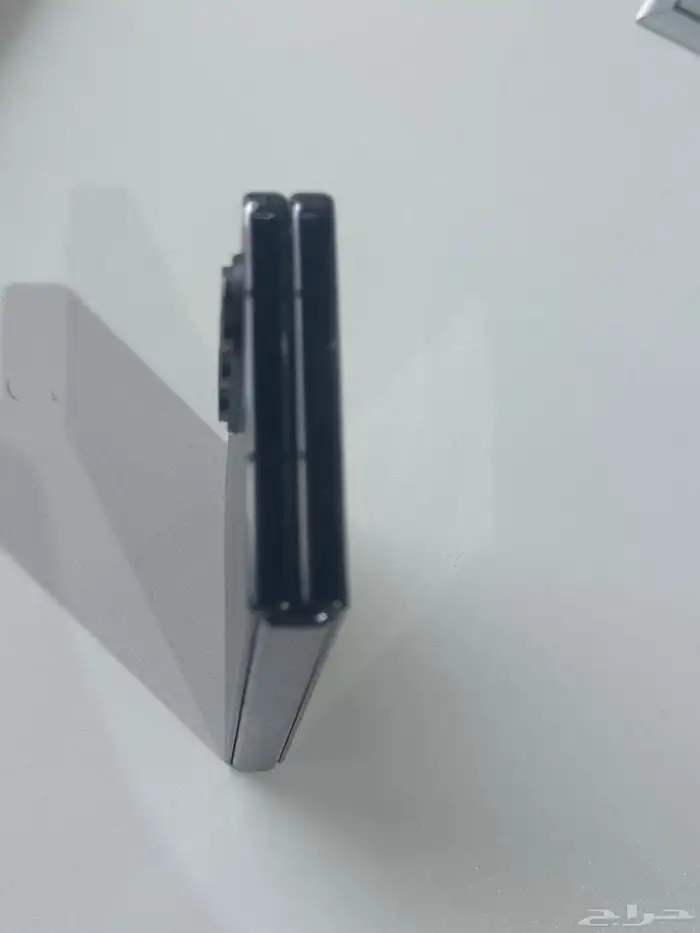جلكسي zd fold 5 نظيف جدا 9