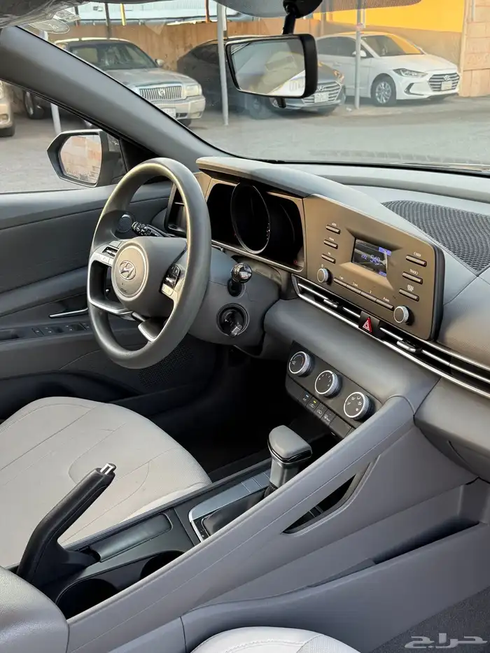 للبيع هيونداي النترا 2022 23