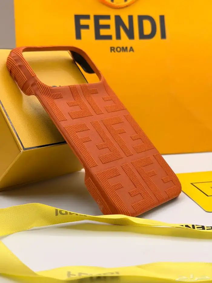 بيوت جوال أيفون 17 ماركات عالمية 9