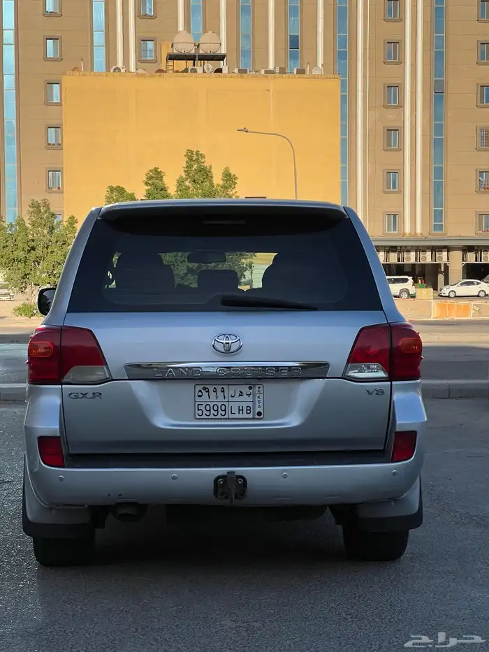 تويوتا لاند كروزر جيب موديل 2013 12