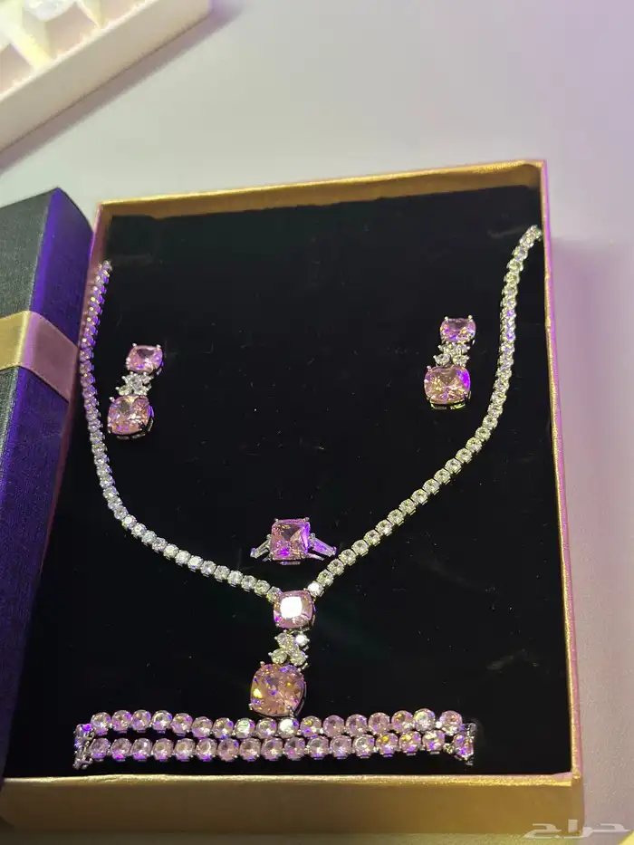 طقم مجوهرات مطلي بلاتينيوم  حجر الراين 2