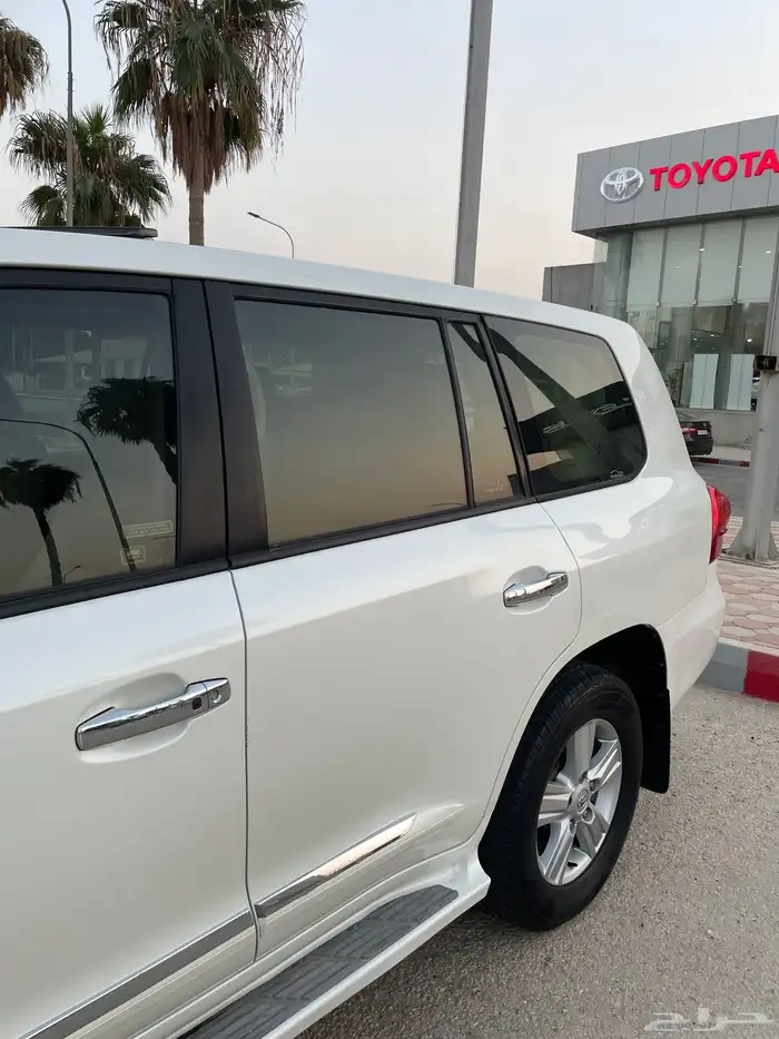 لاندكروزر 2014 GXR 3