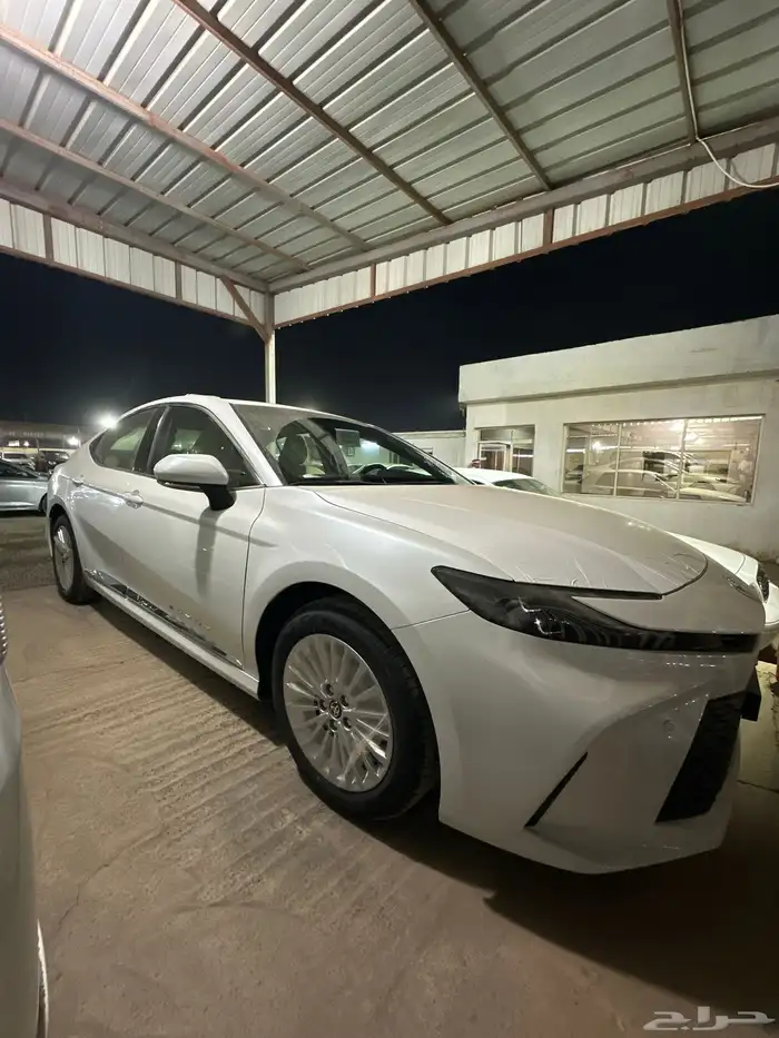 كامري 2025 LE اصفار صادره لوحاتها من عبداللطيف 1