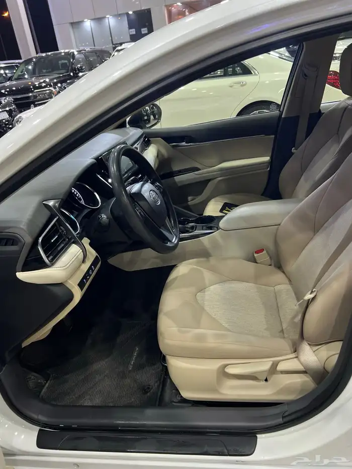 تويوتا كامري 2022   LE سعودي ماشي 165 الف قمة فالنظافة 7