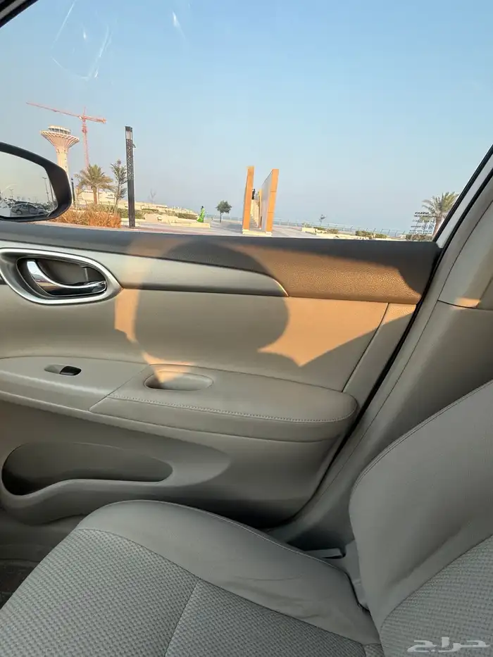 للبيع نيسان سنترا موديل 2020 نظيفه 15